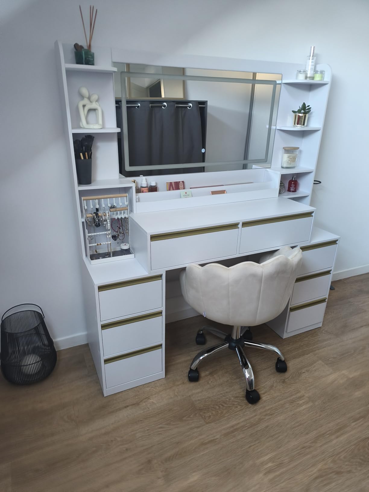 Prises à côté